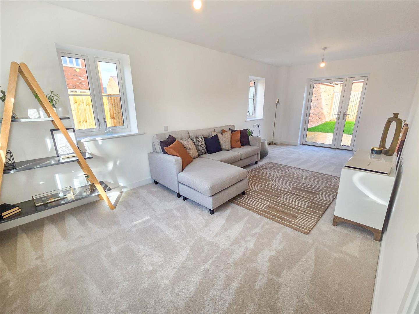 3 bed property in Morinsbury Road, Bedford